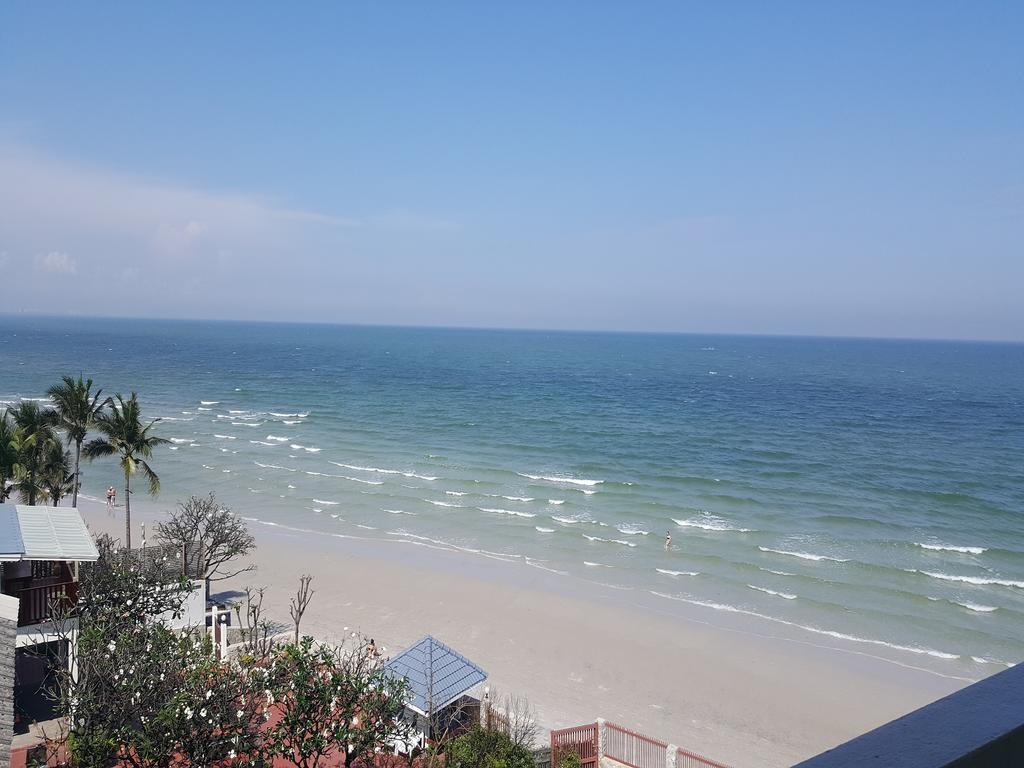 Nern Chalet Beachfront Hotel Hua Hin Bagian luar foto