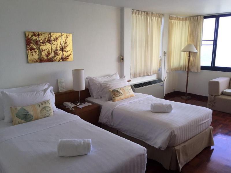 Nern Chalet Beachfront Hotel Hua Hin Bagian luar foto