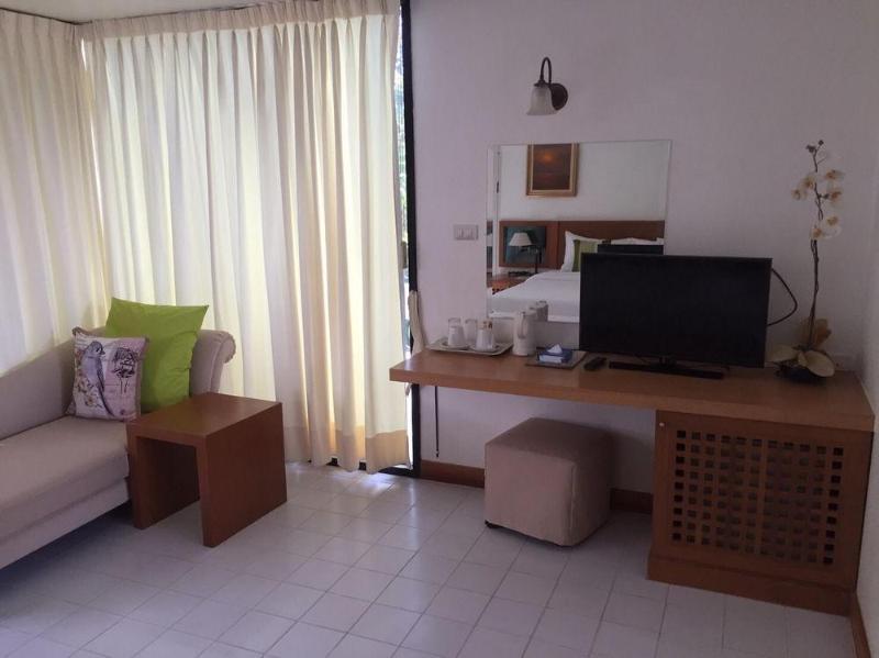Nern Chalet Beachfront Hotel Hua Hin Bagian luar foto