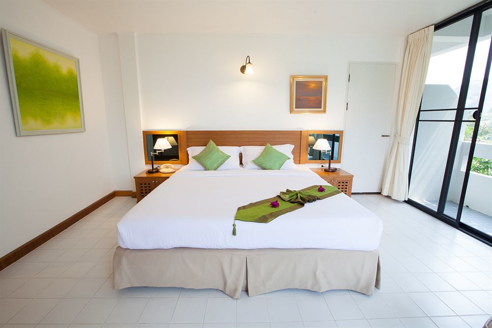 Nern Chalet Beachfront Hotel Hua Hin Bagian luar foto