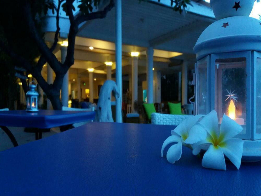 Nern Chalet Beachfront Hotel Hua Hin Bagian luar foto